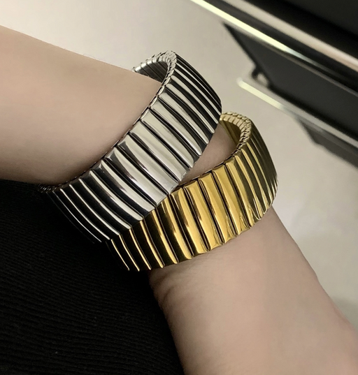 MINDY THICK BRACELET 💧