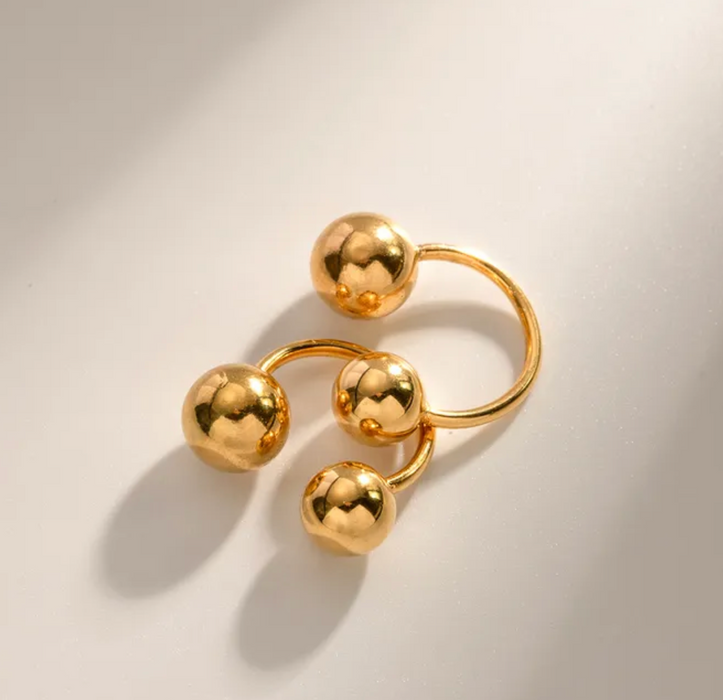 BLAKE EAR CUFF π§