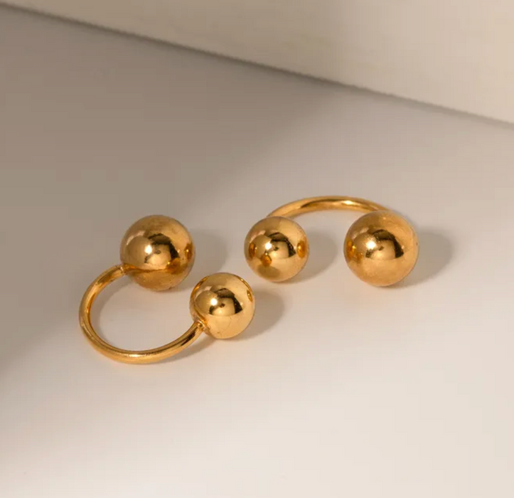 BLAKE EAR CUFF π§