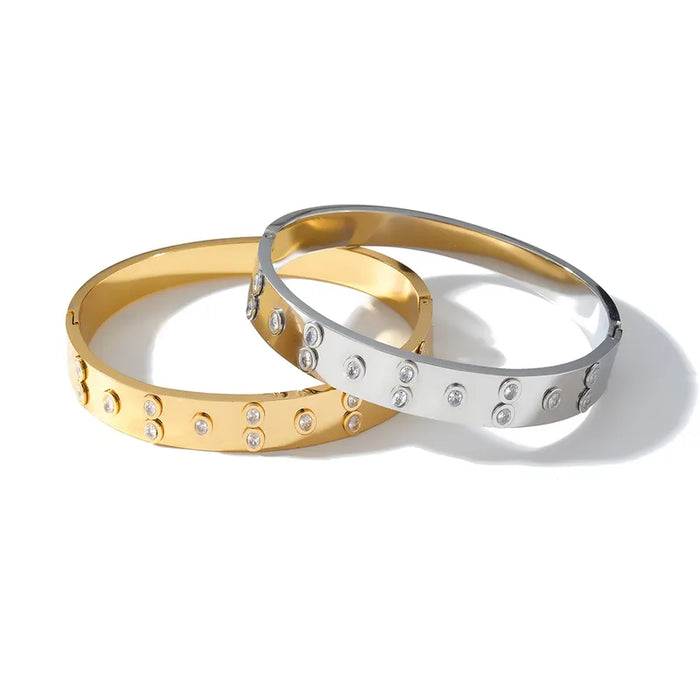 STUDDED BANGLE BRACELET 💧