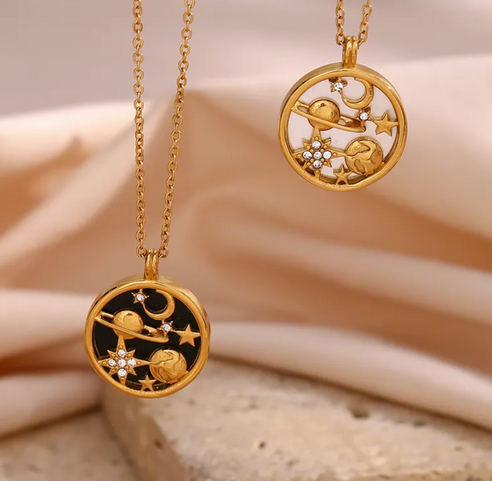 UNIVERSE NECKLACE