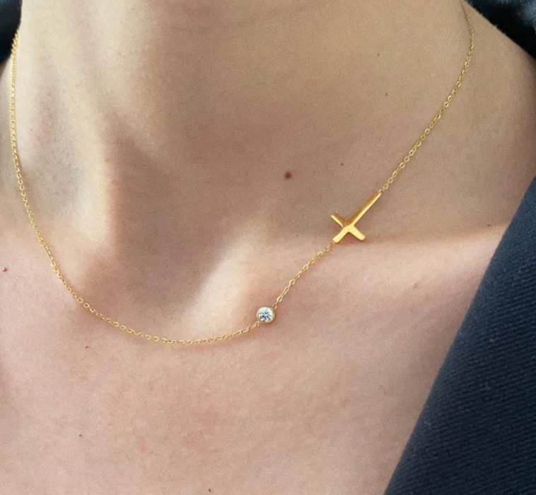 CROSS DOT NECKLACE 💧