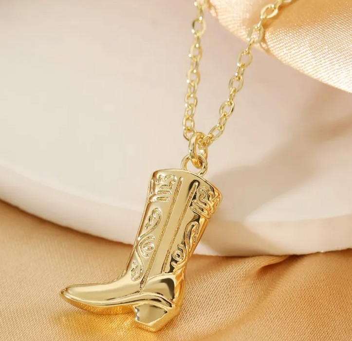 COWBOY BOOT NECKLACE 💧