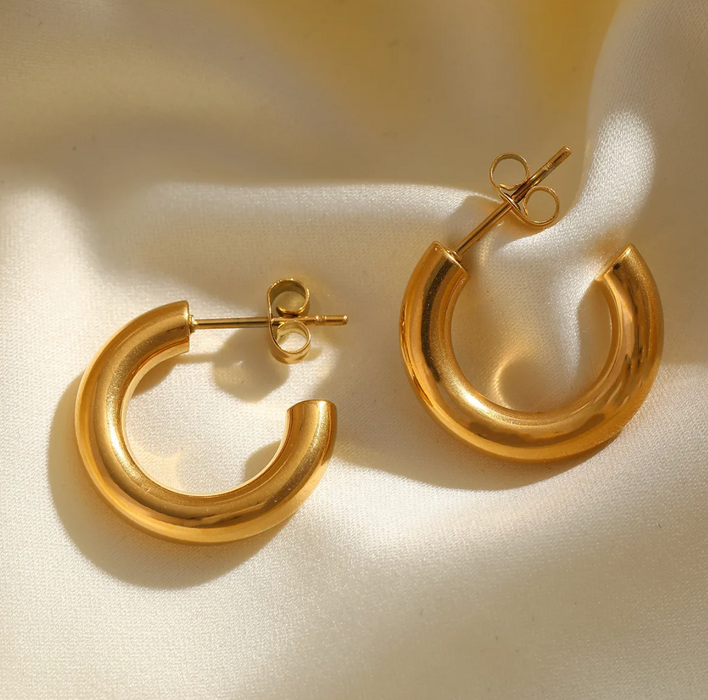 HIMANI EARRINGS 💧