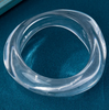LUCITE BANGLE WAVY