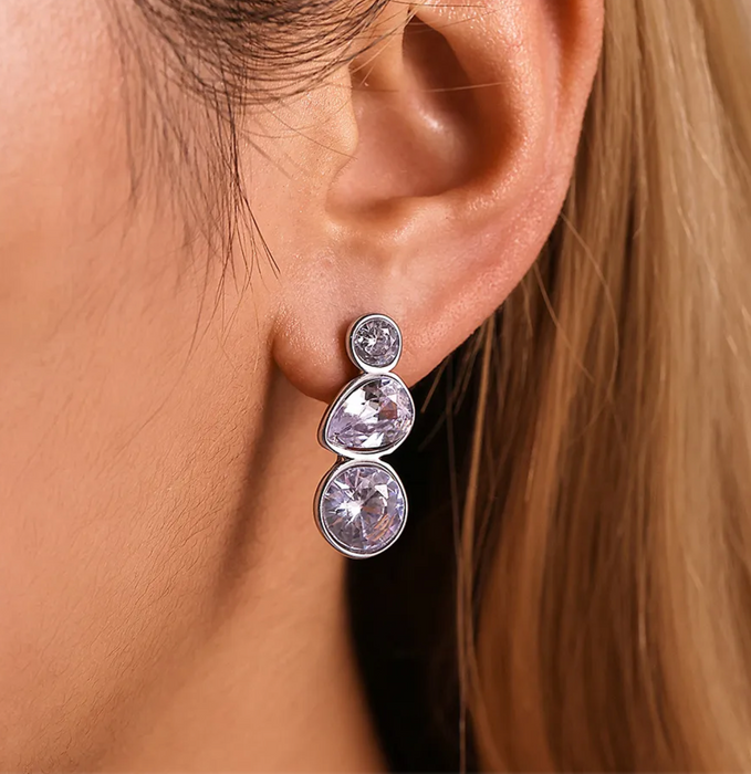 HOLIDAY EARRINGS 💧