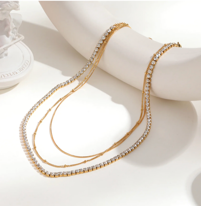 SIMRAN LAYER NECKLACE 💧