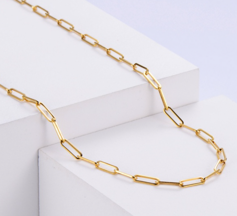 GOLD PAPER CLIP CHAIN